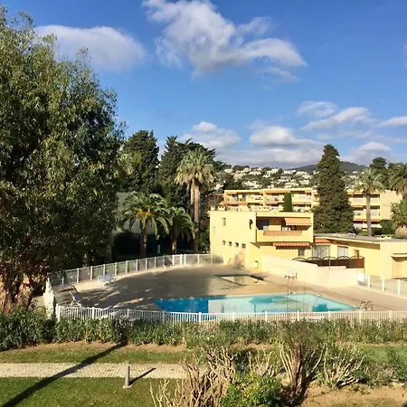 Charmant Avec Piscine Et A 300m De La Mer * Juan-les-Pins